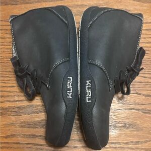 Kuru Aalto Women Size 8 EU
38.5 Chukka Boot Orthotic, Lined, Black Leather